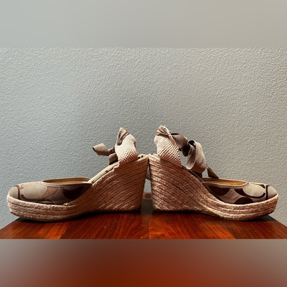 Coach Kellie Logo Ribbon Tie Espadrilles Closed Toe Wedges Sandals Raffia Shoes - Picture 3 of 16